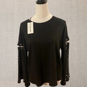 **NEW* For The Republic Women's Black Long Sleeve Top Size L Metal Studs Rings